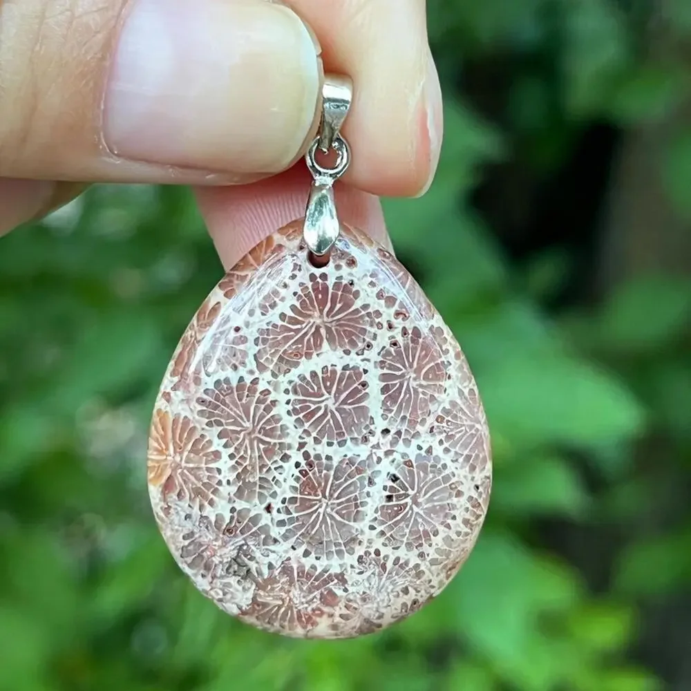 Sterling silver‎ flower pattern coral jade pendant 0920